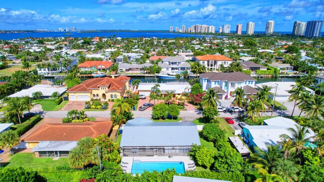 Building Photo - 1171 Bimini Ln