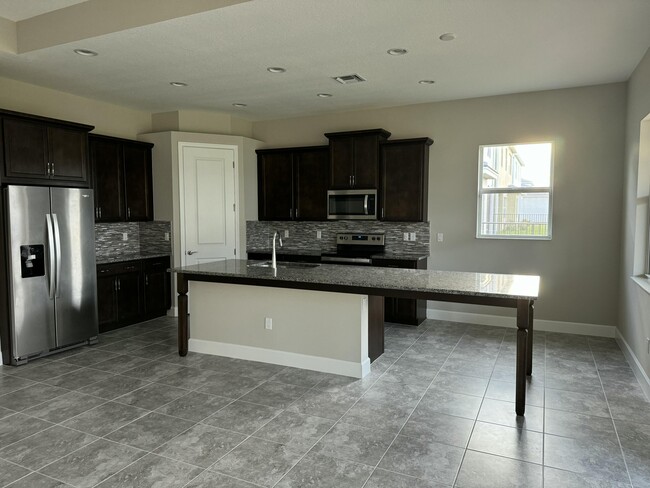 Building Photo - 15145 Goldspar Ct