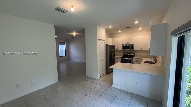 Building Photo - 227 SW 159th Ter
