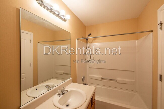 Building Photo - 7712 Autry Cir