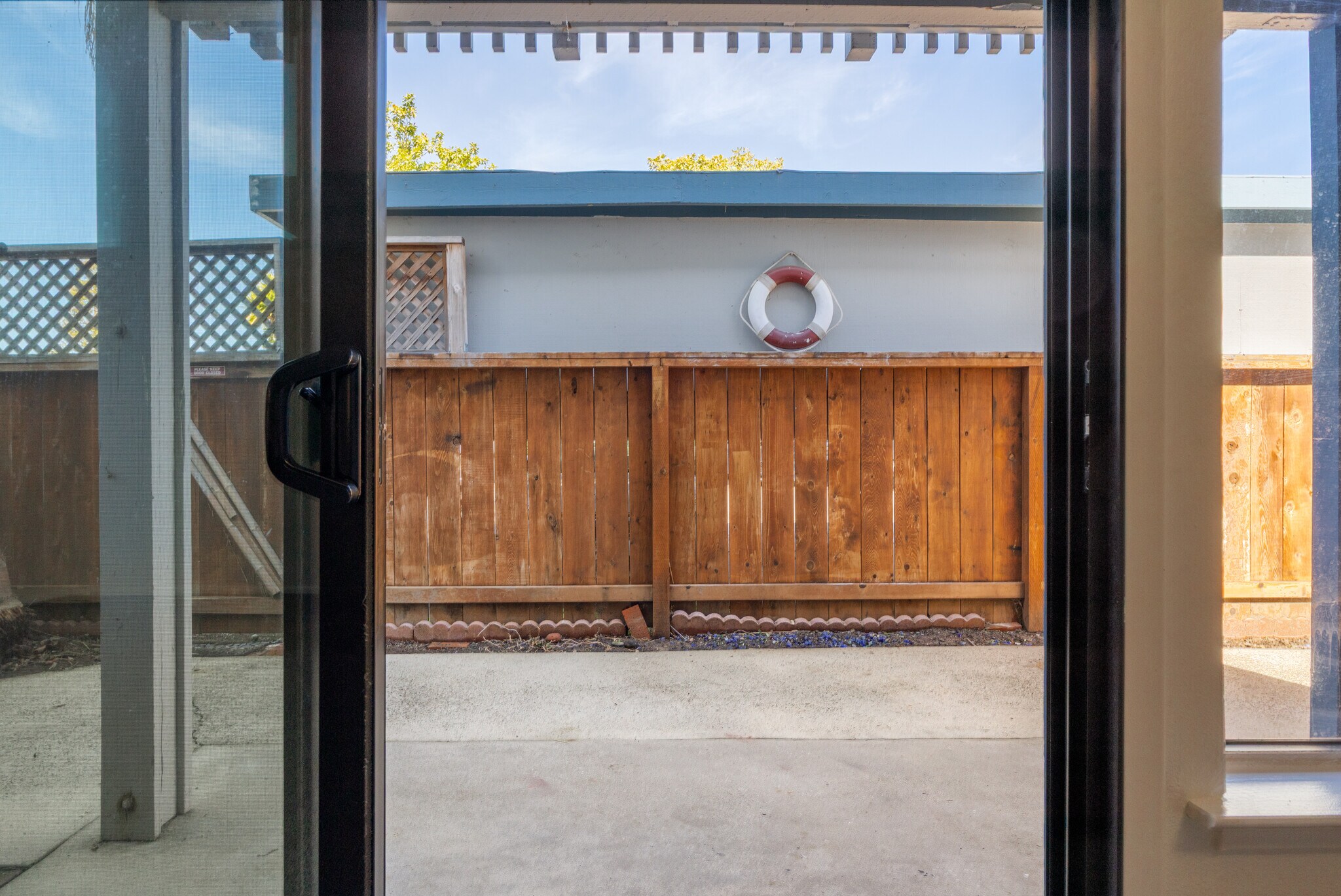 Building Photo - 1925 46th Ave