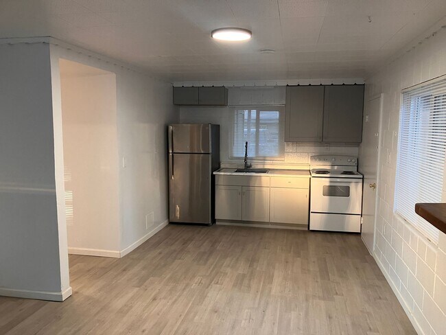 Building Photo - RO857-Grabowsky Enterprises LLC