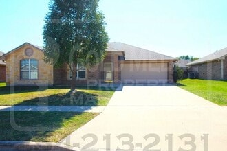 Building Photo - 602 Aries Ave