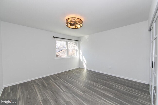 Building Photo - 363 Barton Run Blvd