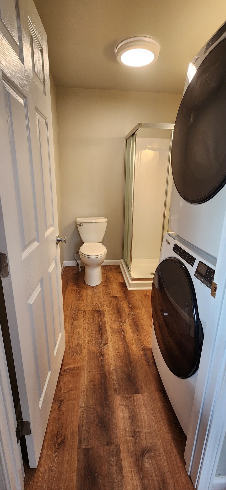 Bathroom with full laundry - 1120 Eagle View Dr