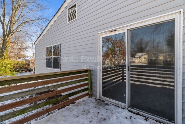 Building Photo - 409 Caithness Rd