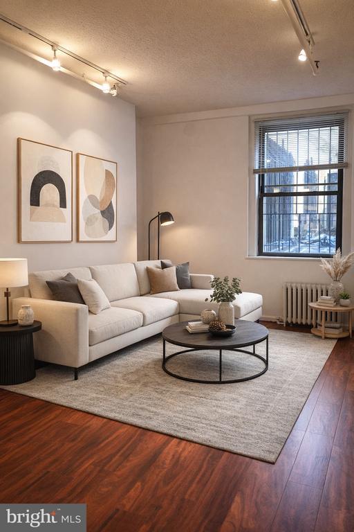 Building Photo - 1324 Locust St