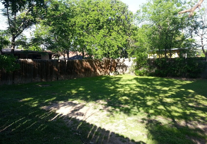 Building Photo - 6212 Marigold Ter