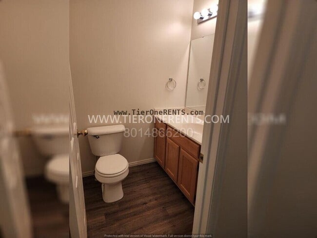 Building Photo - NO deposit option available for qualified ...