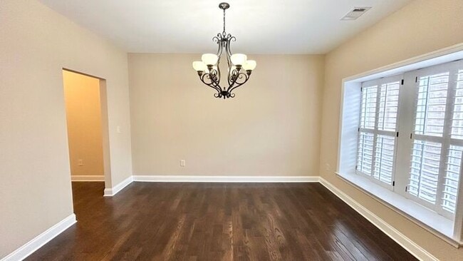 Building Photo - Stunning Cumming Executive Home, Hand Scraped Hardwoods, Custom Upgrades!