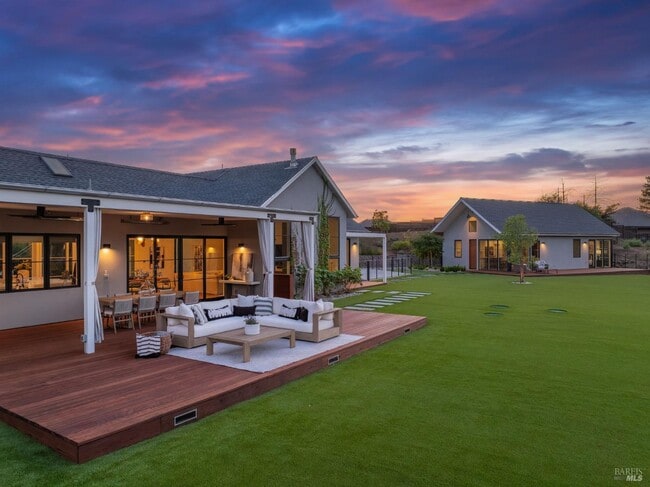 Building Photo - 987 Mark West Springs Rd