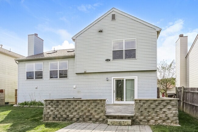 Building Photo - Spacious 3-bedroom Home in Groveport, OH