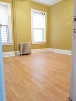 Building Photo - 214 Brookline St