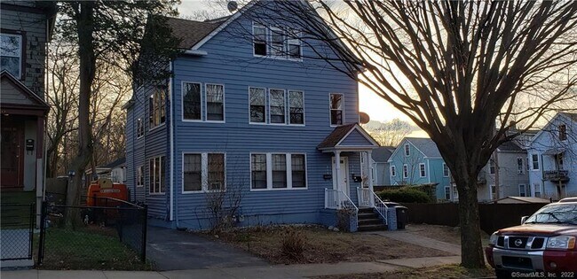 Primary Photo - 312 Huntington St