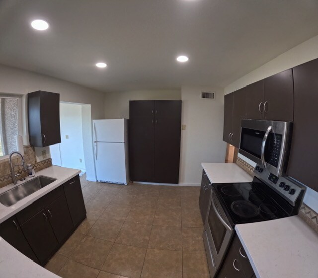 Building Photo - 3712 W Charter Oak Rd