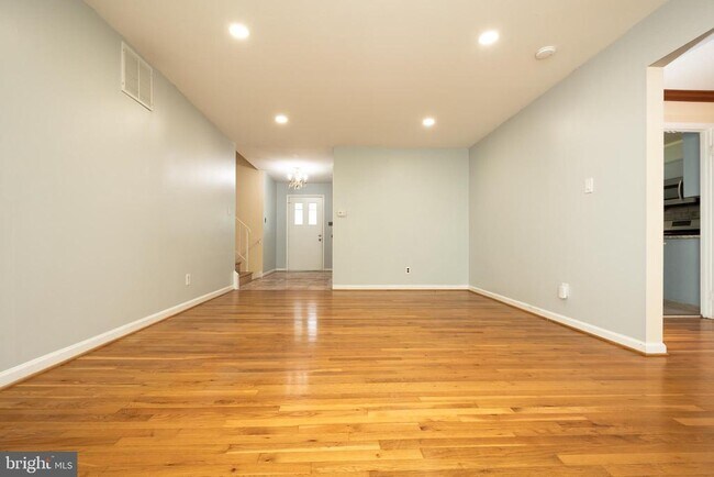 Building Photo - 11506 Karen Dr