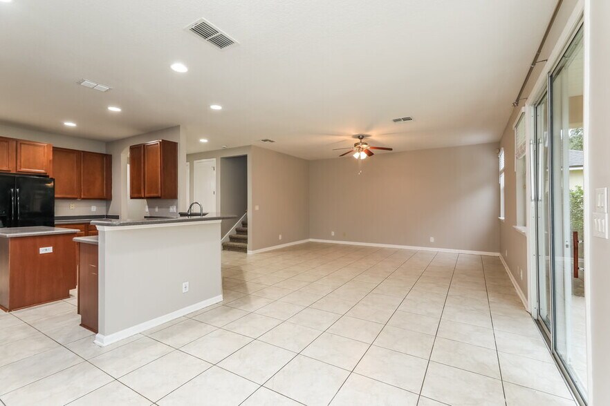 Building Photo - 4021 Ringneck Dr