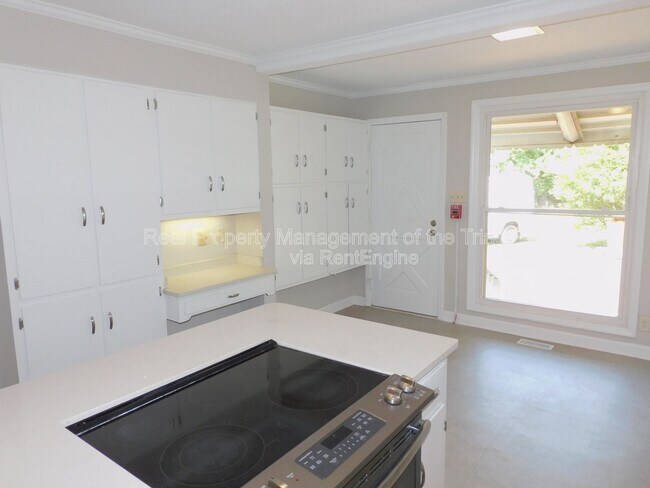 Building Photo - 4619 McKnight Mill Rd