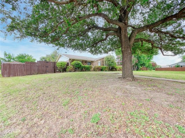Building Photo - 1472 Rockshire Dr