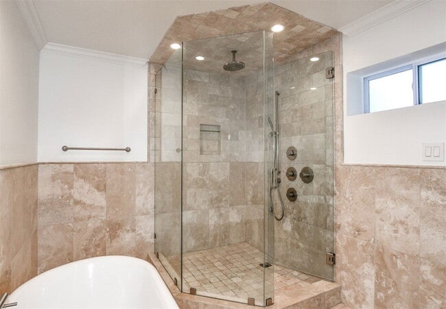 Building Photo - 7 Sandbar Dr