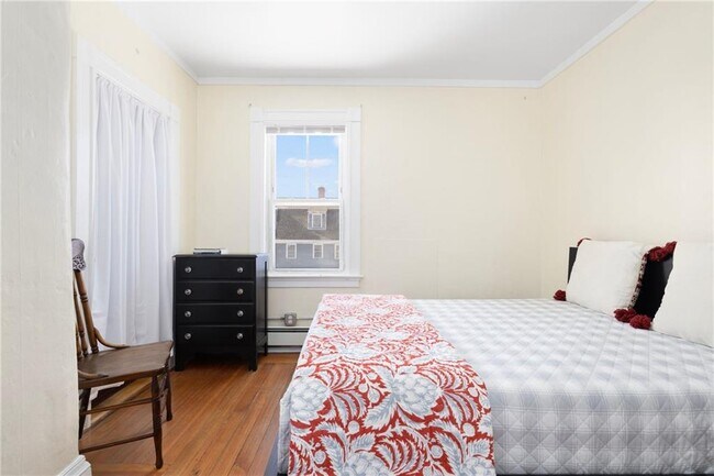 Building Photo - 10 Braman St