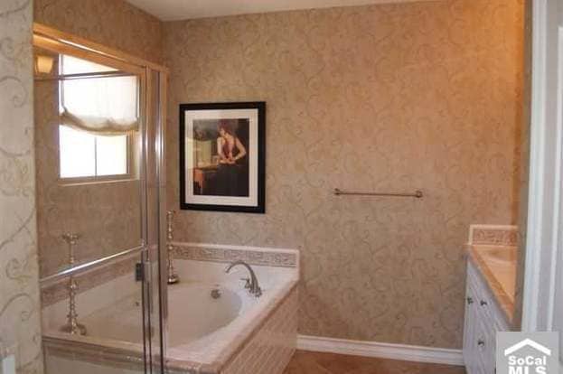 Building Photo - 180 Guinevere-