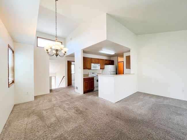 Building Photo - Triplex 5417 - 5421 North Hills Drive