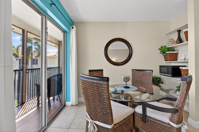 Building Photo - 1249 SW 46th Ave