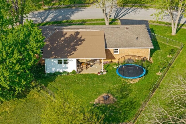 Building Photo - 3611 Bahama Dr