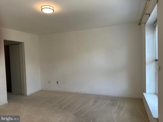 Building Photo - 1376 Sweetbell Ct