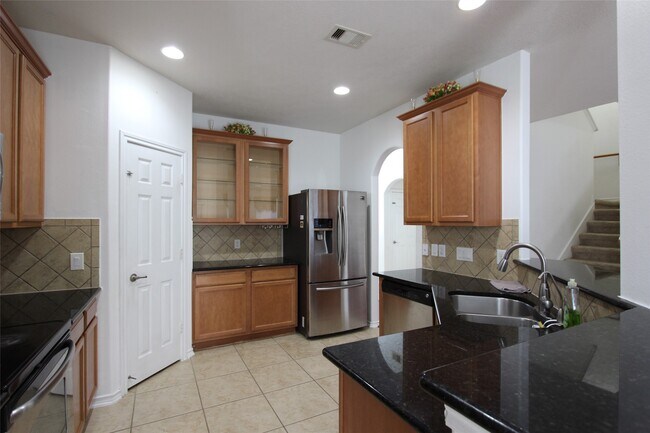 Building Photo - 13719 View Meadow Ln