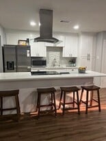 Building Photo - 6727 Vanlynn Ln