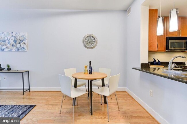 Building Photo - 4101 Albemarle St NW