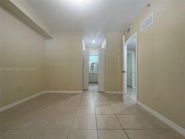 Building Photo - 11040 SW 196th St