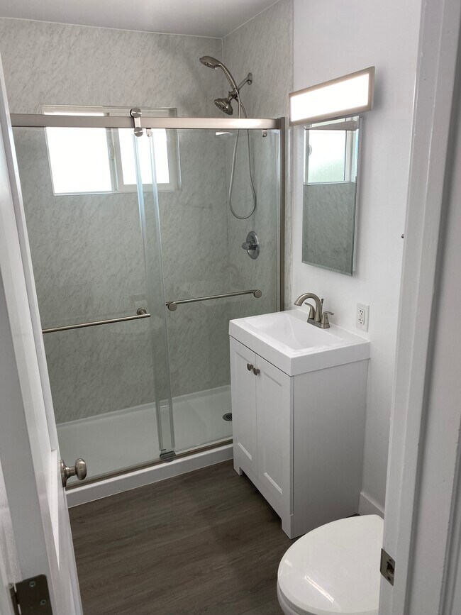 Building Photo - 61880 Verbena Rd