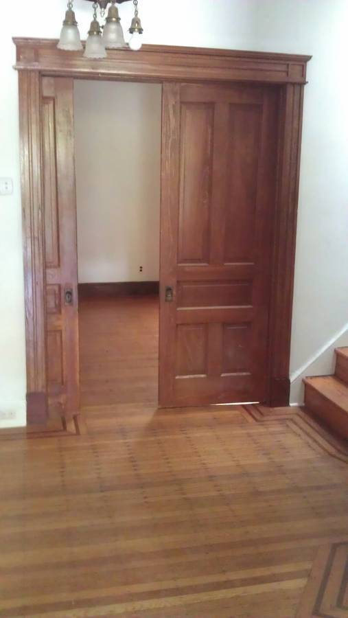 Building Photo - 311 E 31st St - 2nd Floor + Private Bathroom