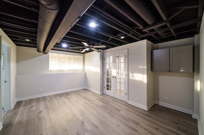 Building Photo - 2930 Glacier Way