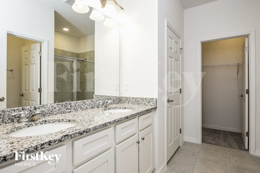 Building Photo - 1173 Spokane Pt