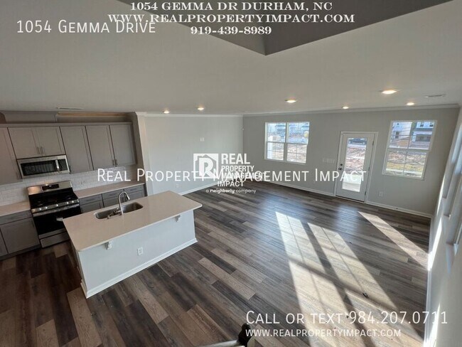 Building Photo - 1054 Gemma Dr