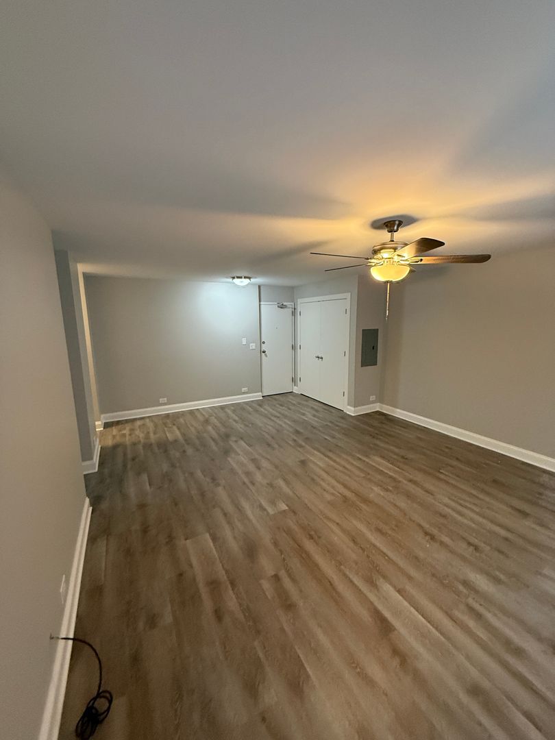 Building Photo - 744 W Gordon Terrace