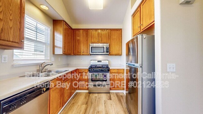 Building Photo - 1220 Hidden Creek Pl