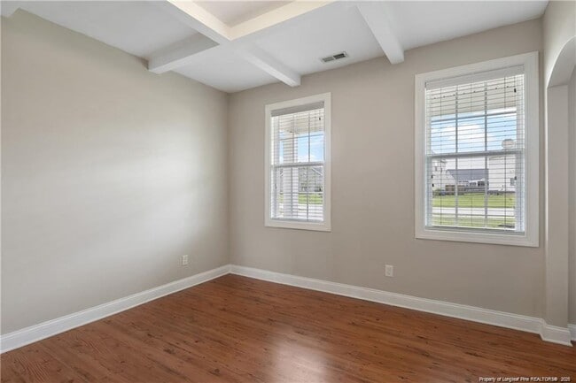 Building Photo - 1048 Ronald Reagan Drive