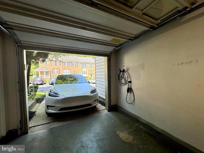 Building Photo - 12121 Derriford Ct