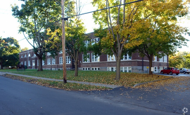 Primary Photo - Brick School Terrace