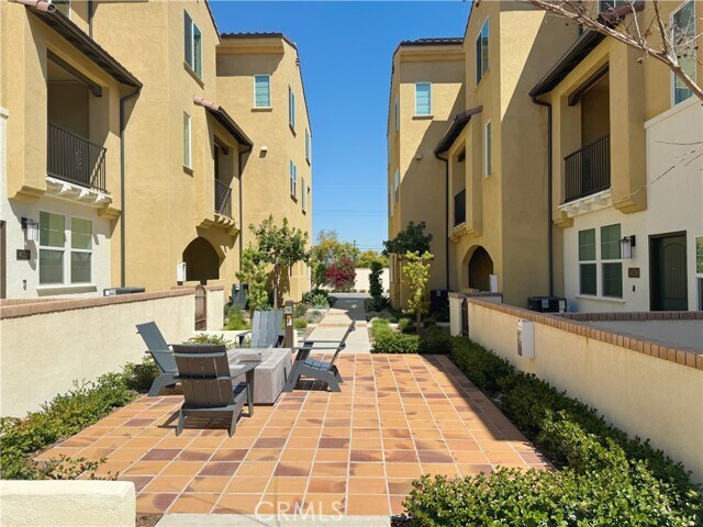 Building Photo - 14126 Bay St