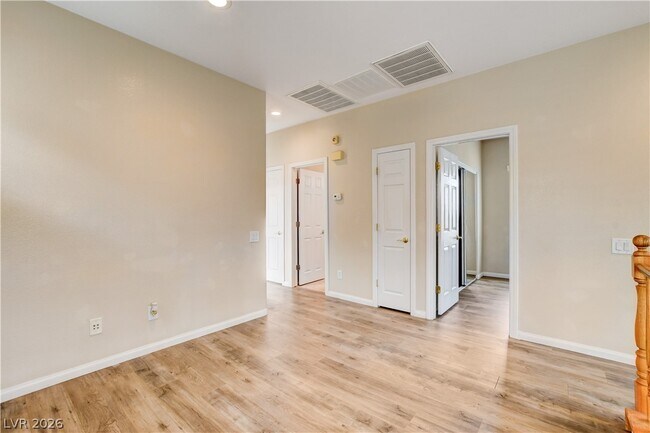 Building Photo - 10474 Howling Coyote Ave