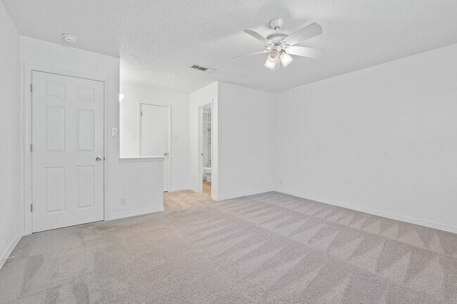 Building Photo - 5402 Jeffburn Cove