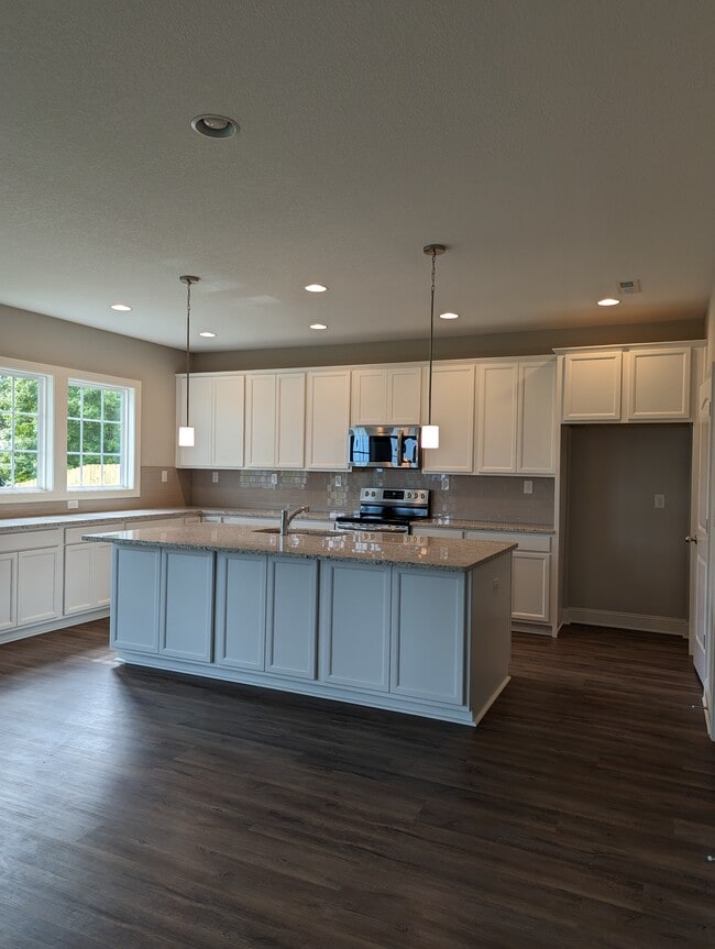 Building Photo - 8712 Yellow Aster Rd