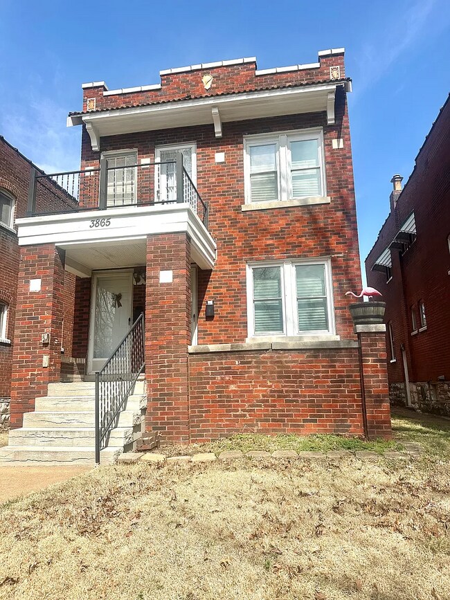 Building Photo - 3865 Alberta St