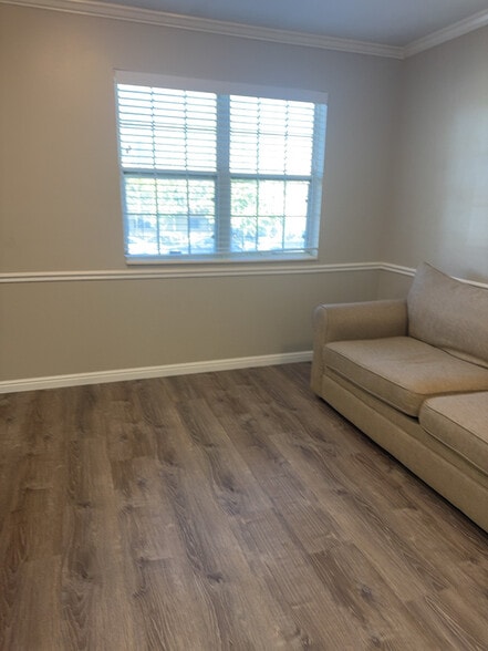 Family room north wall - 591 N 200 E